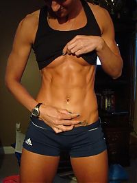 TopRq.com search results: strong fitness bodybuilding girl with abdominal six-pack belly muscles