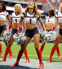 Sport and Fitness: NFL cheerleader girls