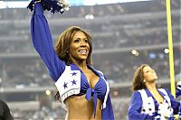 Sport and Fitness: NFL cheerleader girls