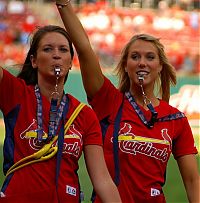 Sport and Fitness: Arizona Cardinals NFL Cheerleader girls