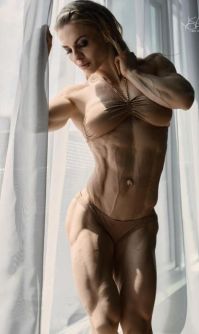 Sport and Fitness: Eleonora Dobrinina, strong fitness bodybuilding girl