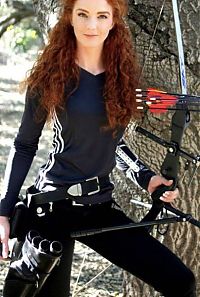 archery girl