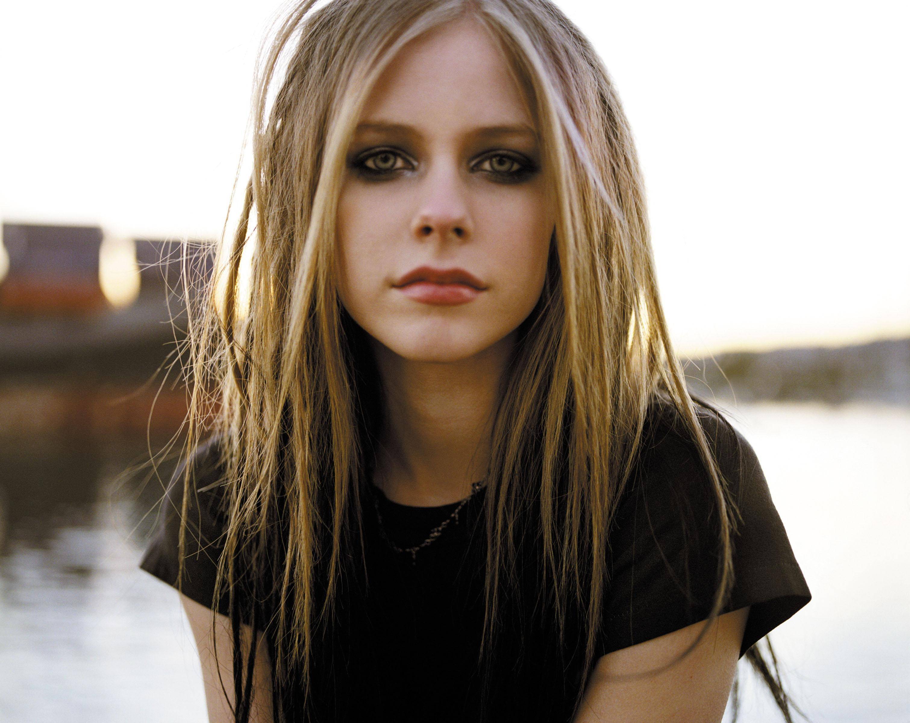 Avril Ramona Lavigne