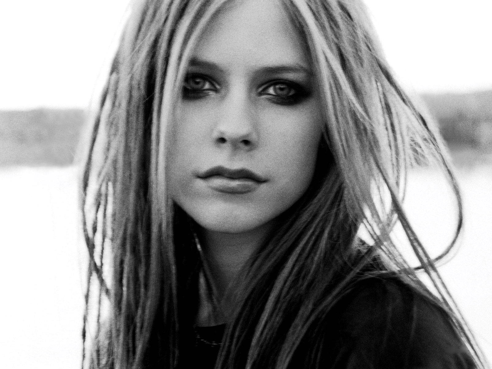 Avril Ramona Lavigne