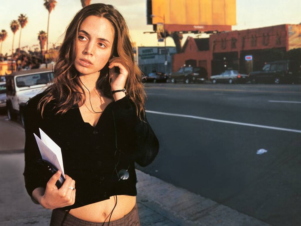 eliza dushku