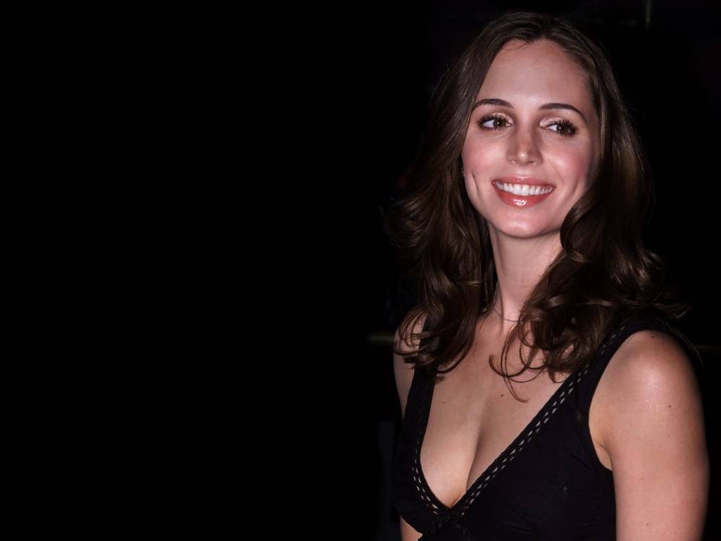 eliza dushku