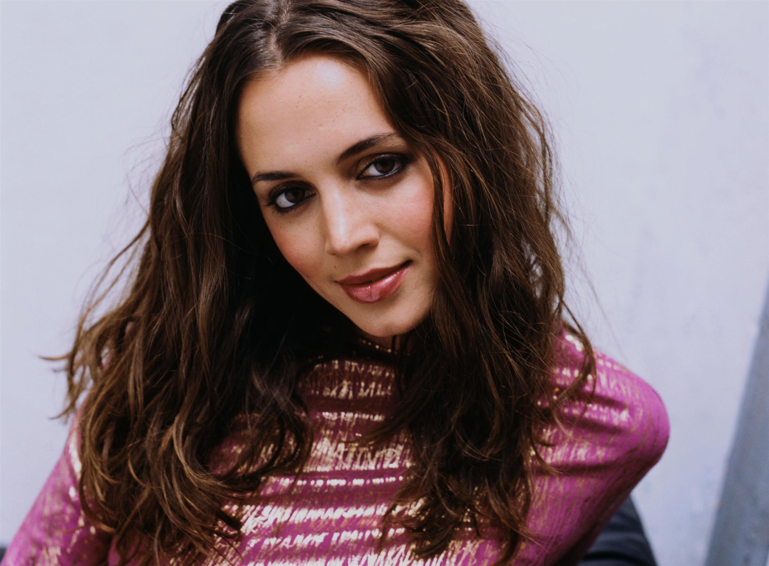 eliza dushku