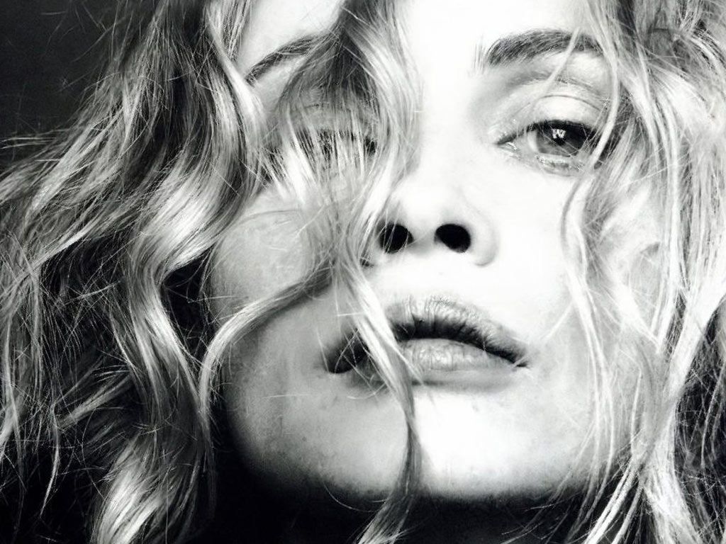 emmanuelle beart