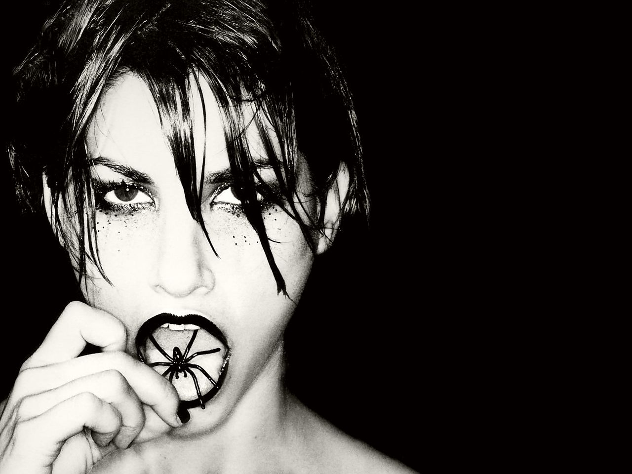 gina gershon