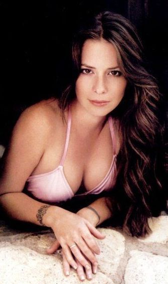 holly marie combs