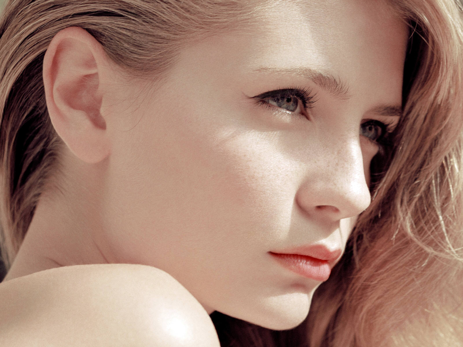 mischa barton