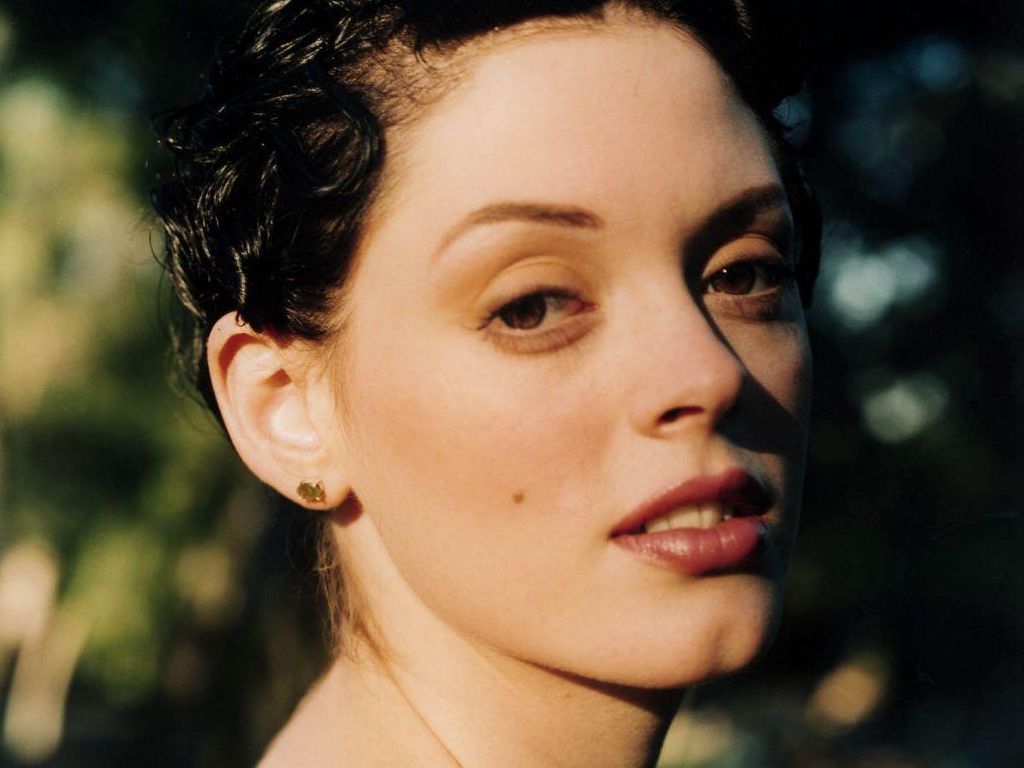 rose mcgowan