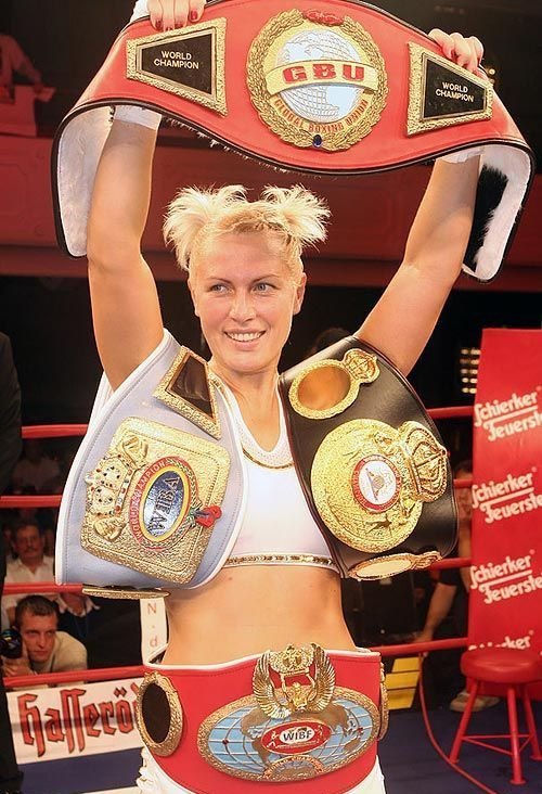 Natalia Ragozina, Miss Sledgehammer, world champion in WIBF heavyweight boxing