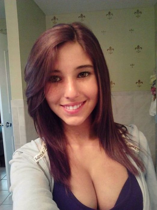 Angie Varona