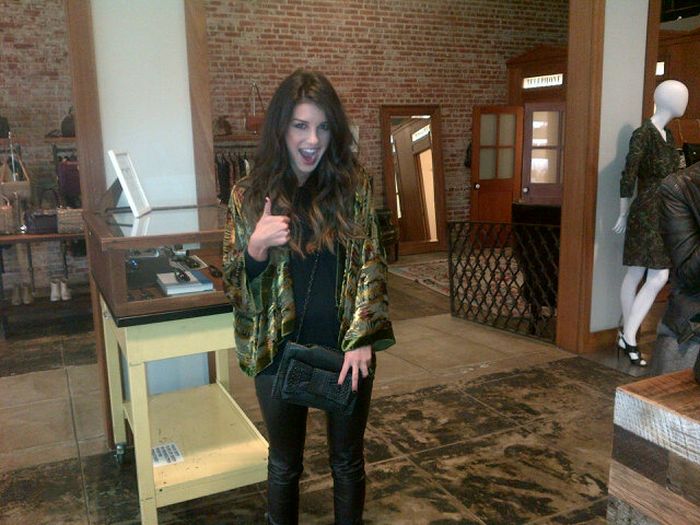 Shenae Grimes