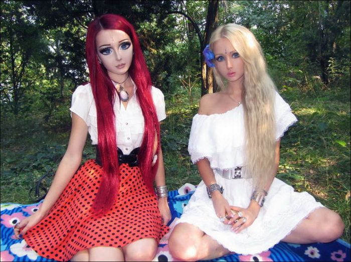 Valeria Lukyanova and Anastasiya Shpagina