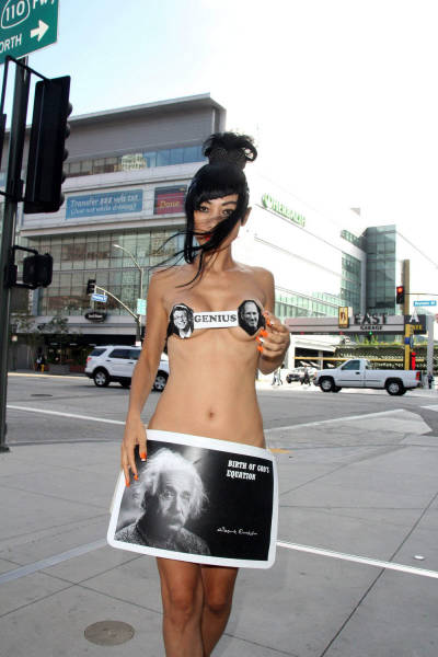 Bai Ling