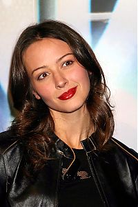 Celebrities: amy acker