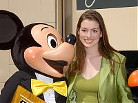 TopRq.com search results: anne hathaway