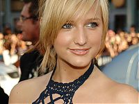 Celebrities: ashlee simpson