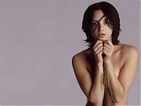 Celebrities: asia argento