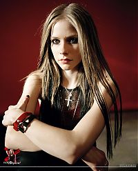 Celebrities: Avril Ramona Lavigne