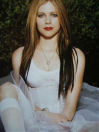 Celebrities: Avril Ramona Lavigne