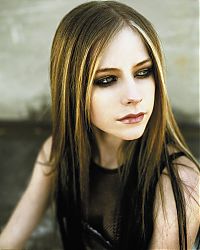 Celebrities: Avril Ramona Lavigne