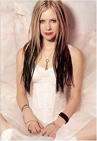 Celebrities: Avril Ramona Lavigne