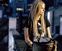 Celebrities: Avril Ramona Lavigne