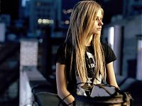 Celebrities: Avril Ramona Lavigne