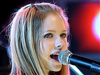 Celebrities: Avril Ramona Lavigne