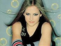 Celebrities: Avril Ramona Lavigne