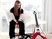 Celebrities: Avril Ramona Lavigne