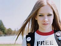 Celebrities: Avril Ramona Lavigne