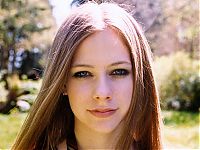 Celebrities: Avril Ramona Lavigne