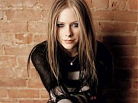 Celebrities: Avril Ramona Lavigne