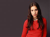 Celebrities: carly pope