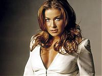 Celebrities: Carmen Electra, Tara Leigh Patrick