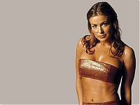 Celebrities: Carmen Electra, Tara Leigh Patrick