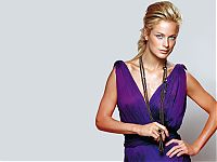 Celebrities: carolyn murphy