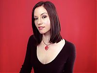 Celebrities: chyler leigh