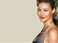 Celebrities: connie nielsen