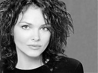 Celebrities: dina meyer