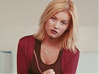 Celebrities: elisha cuthbert