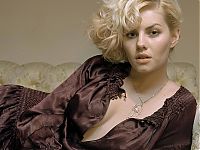 Celebrities: elisha cuthbert