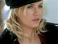 Celebrities: elisha cuthbert