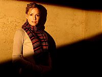 Celebrities: elizabeth shue