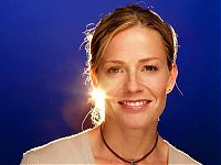 Celebrities: elizabeth shue