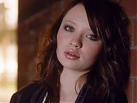 Celebrities: emily browning